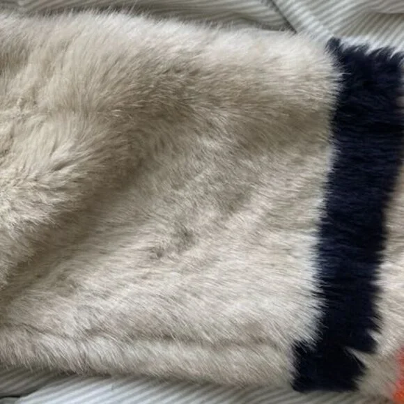 Fuzzy cropped jacket - Picture 6 of 11